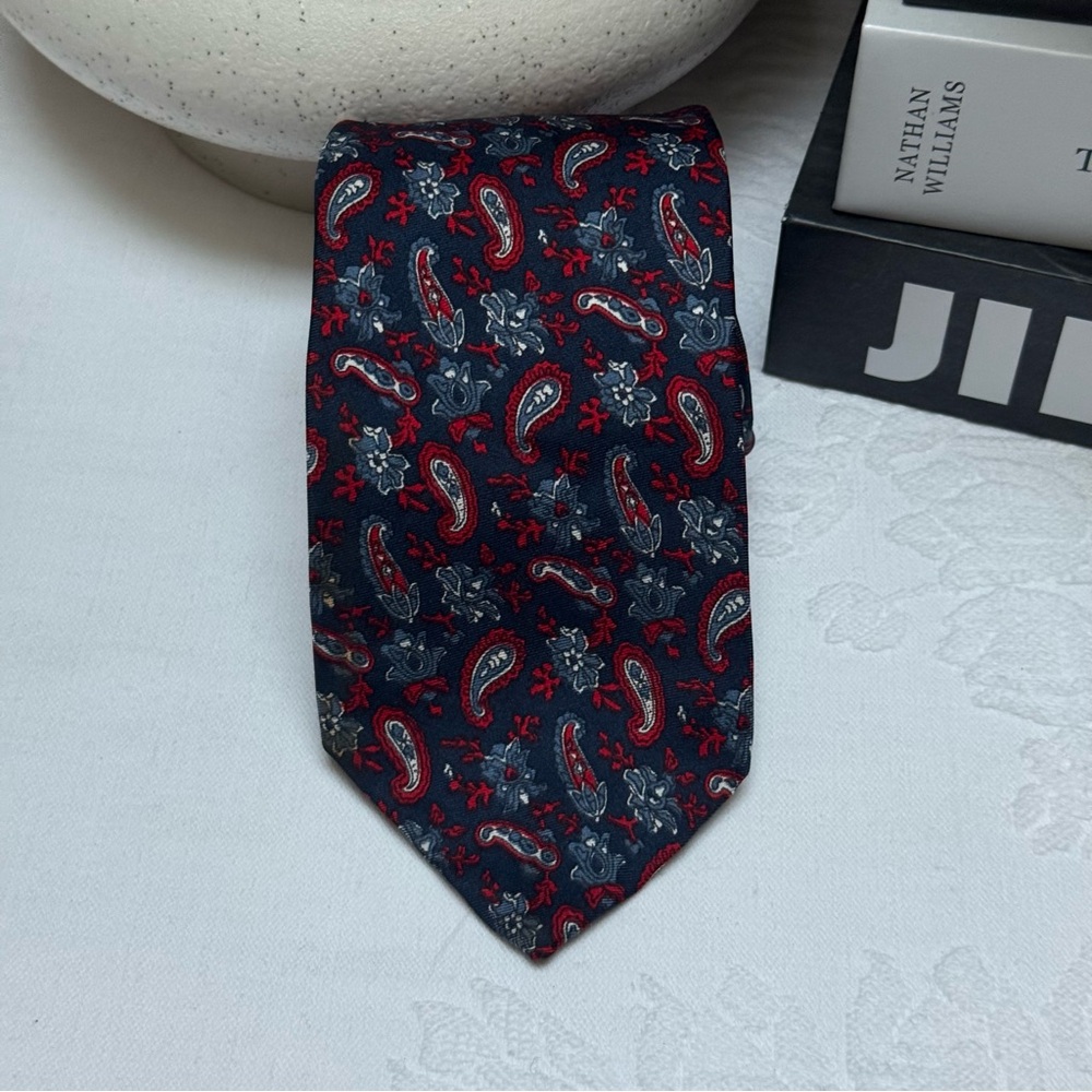 Dior Red and Blue Paisley Tie — vintage